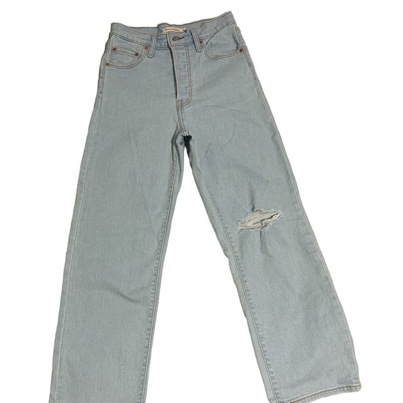 Levi Light WashButton Fly Ribcage Straight Ankle Jean Size 26 - Picture 1 of 8